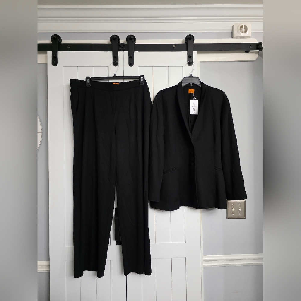 Mary Crafts Business Outfit Blazer With Wide Leg Pant Suit Set. NEW!